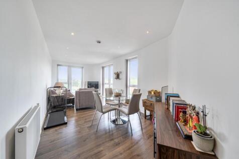 Davidson Frost-Wellings, DFW, Hallington Court, Ed