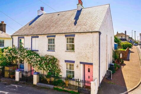 3 Rose Cottages front photo.JPEG