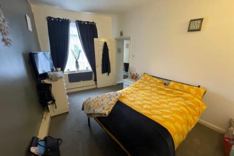 36B (Ground Floor) - Bedroom