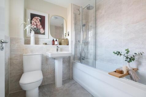 Contemporary family bathroom with premium finishes
