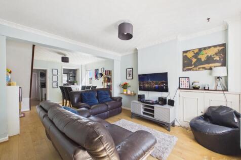 Living Room- Mark Stephens EweMove Newmarket and S