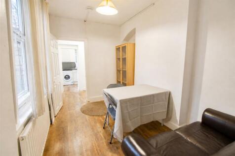 Harborne Lane, Birmingham, B29 photo 5