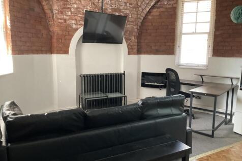 1-bed house on Corporation Street, Manchester, £802/mo