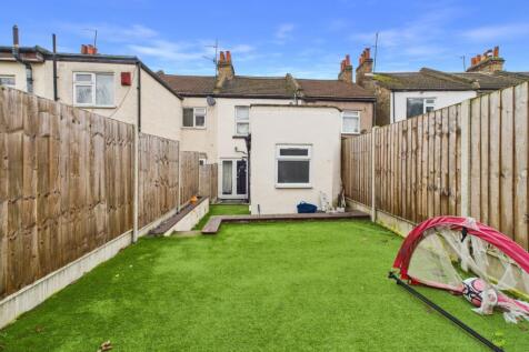 Presented by Kevin at EweMove Bexleyheath and Dart