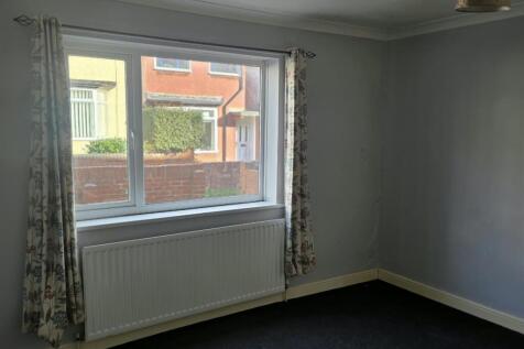 Juliet Street, Ashington, Northumberland photo 5