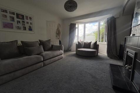 Thames Avenue, Chelmsford, Essex photo 3