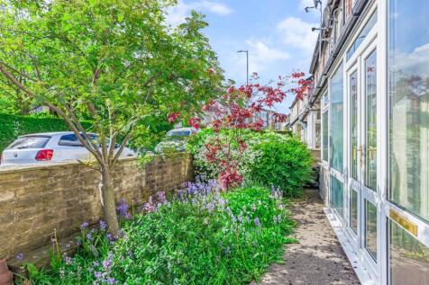 Front Garden.jpg