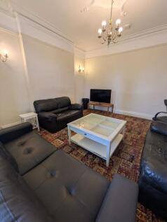 8-bed house on Derby Road, Nottingham, £4,229/mo