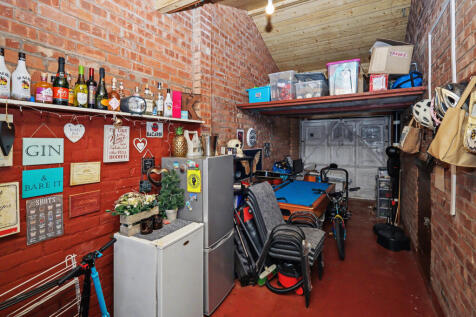 garage.JPG