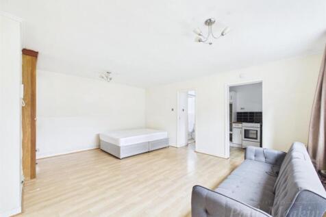 Wendover Court, Mayfield Road, South Croydon photo 3