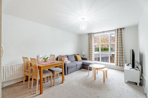 Gatcombe Court, Dexter Close, St Albans, Herts, AL1 photo 2