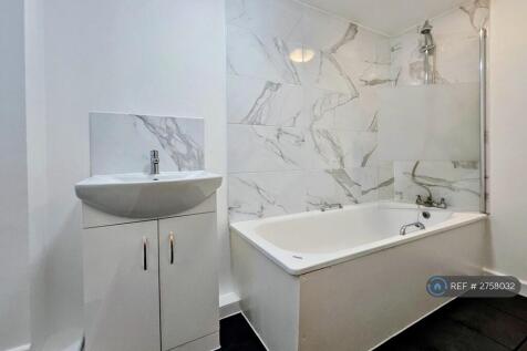 Ensuite With Wc