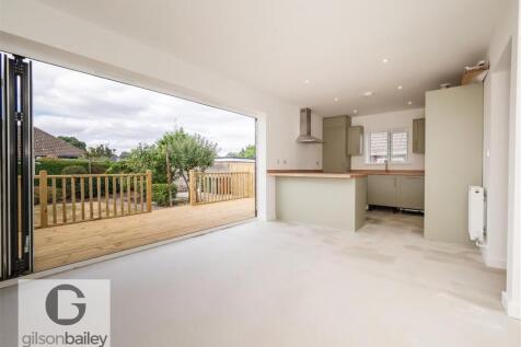 42FalconRoadWest-3.jpg