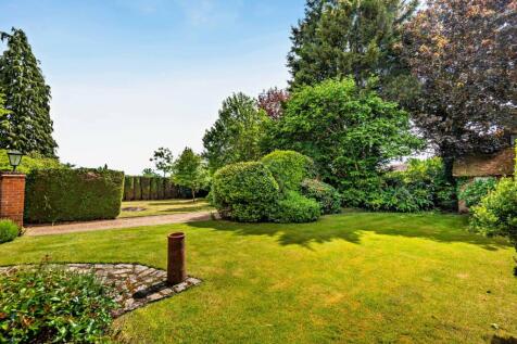 Garden &amp; Driveway