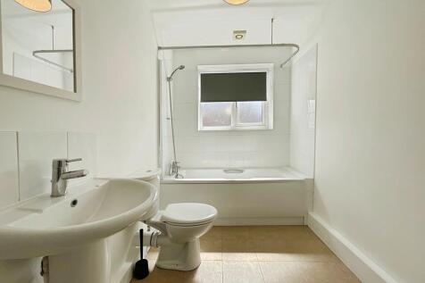 The Withams, Newark Road, Lincoln photo 4