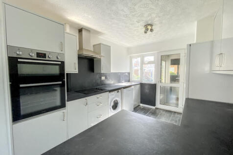 Churchfield, Harlow, Essex, CM20 photo 3
