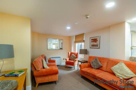 8695202-interior21.jpg