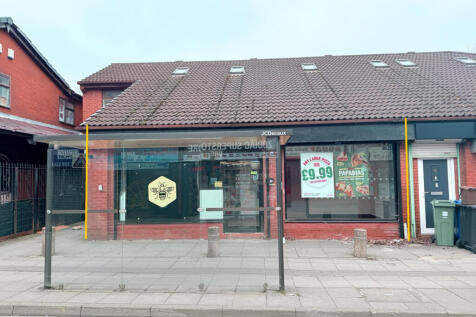 Retail to rent Market Street, Droylsden M43