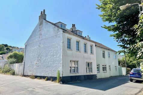 Guernsey, GY9 - property photo