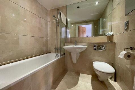 Master En-Suite
