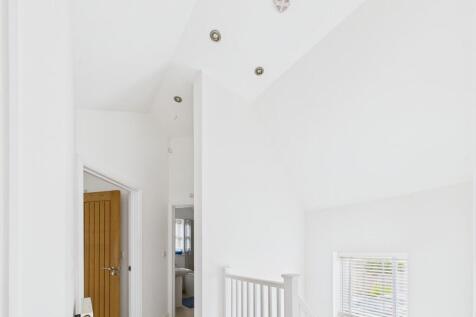 CAM05068G0-PR0013...