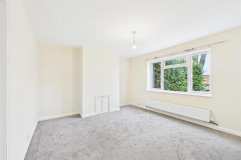 NN16, Orchard Crescent, Kettering photo 5