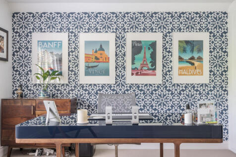 1305422-36-68472a...