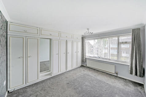 3-1298444-3-682f4...