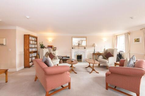 Communal Lounge