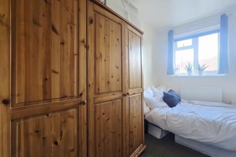 Blairderry Road, Streatham, SW16 photo 5