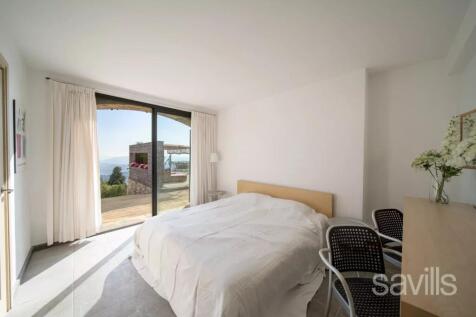 644 CH DU PILON CHATEAU NEUF DE GRASSE IMMO SAVILL