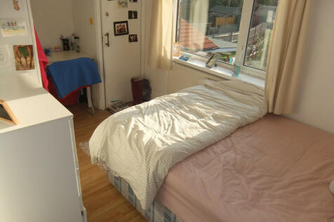 Eastern Avenue, Reading, Berkshire, RG1 photo 5