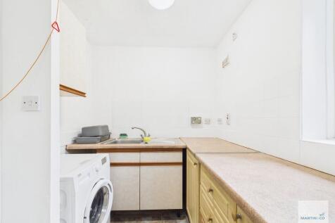 CAM03394G0-PR0370...