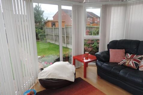 Linden Close, Stafford, Staffordshire photo 4