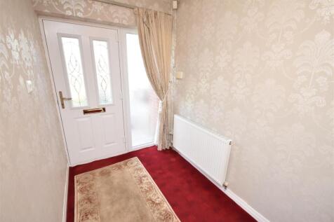 Colliery Green Drive, Little Neston photo 4