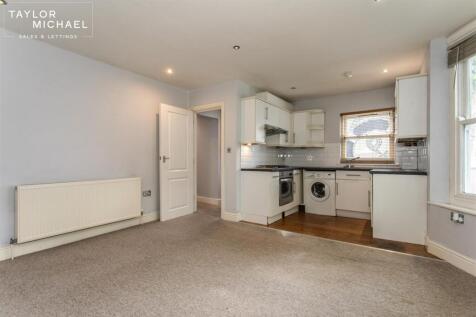 Kitchen / Living Room