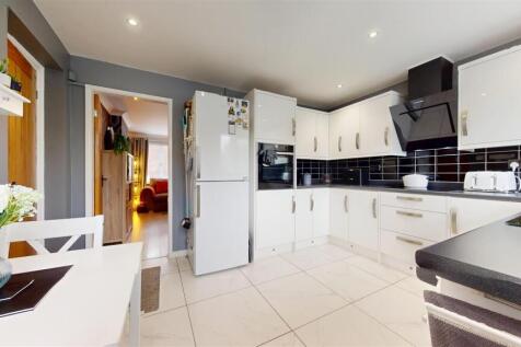 Lemon Tree Walk Kitchen