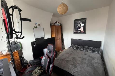 Room 4.jpg