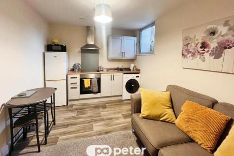 1-bed flat on Josiah Court, Dowlais, £550/mo
