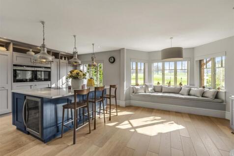 Haycorns Blighton Lane The Sands Farnham GU10 1PU-