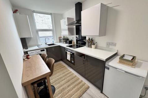 Antrim Apartments, Mooragh Promenade, Ramsey, Isle of Man, IM8 3AQ photo 3