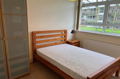 Woodbourne 64 new bedroom 2.jpg