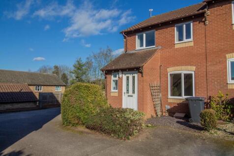 15 Brackenwood Crescent [Front Elevation] 01.jpg