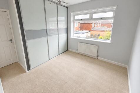 Sunningdale Road, Middlesbrough, TS4 3HZ photo 5