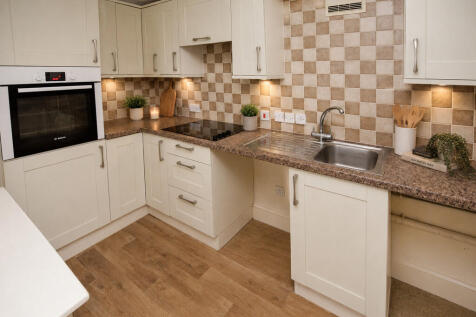 17 Grove House 3
