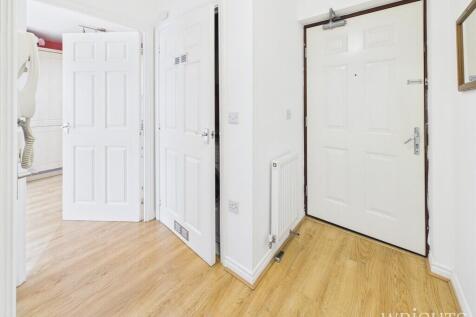 Eddington Crescent, Welwyn Garden City photo 3