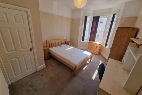 5 Radford Road, Leamington Spa photo 5
