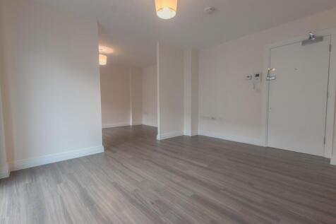 Skyline House, Swingate, Stevenage photo 4
