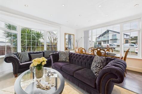 LOUNGE / DINER