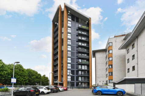 London, E16 - property photo
